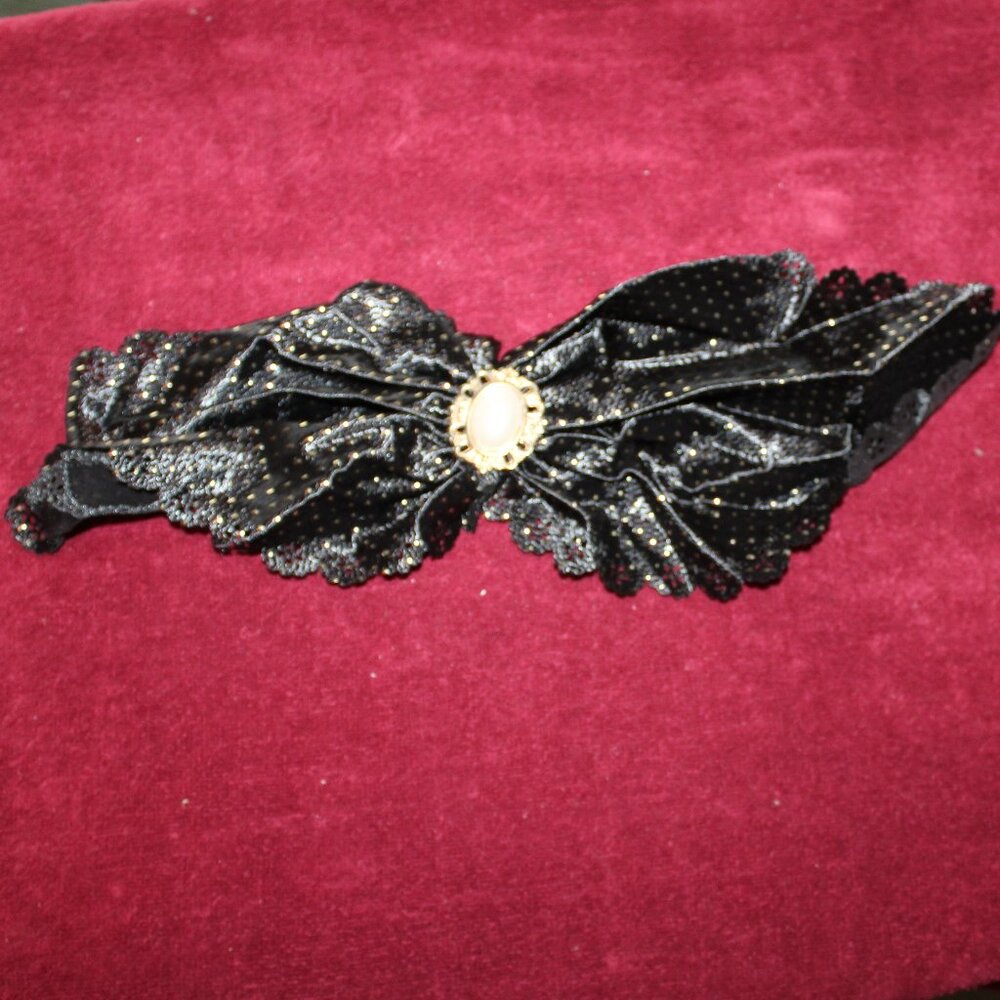 Vintage Black and Gold Hair Clasp